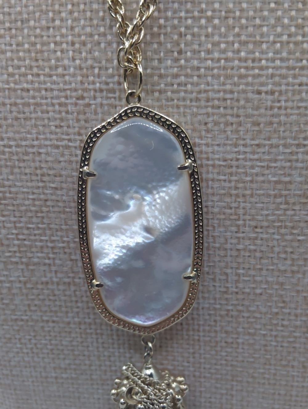 Kendra Scott Mother Of Pearl Pendant Rayne Long Necklace Gold tone - Picture 7 of 7